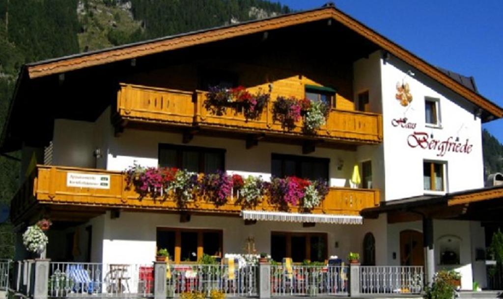 Haus Bergfriede Hotel Mayrhofen Exterior foto